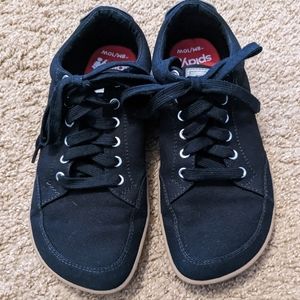 Splay Freestyle black with gum sole 8M/10W